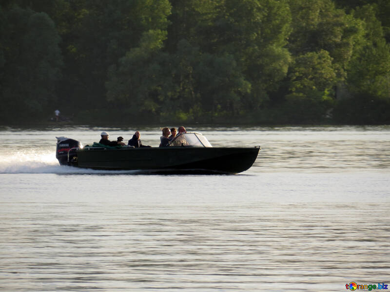川でのボート №53445
