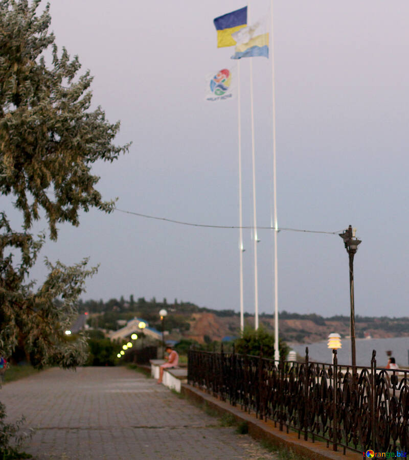 promenade with flagpoles №53221