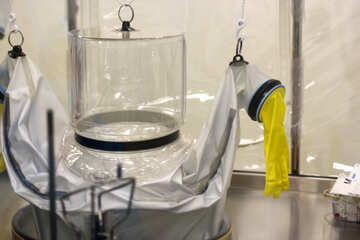 Laboratório de isolamento de roupas de materiais perigosos №54620