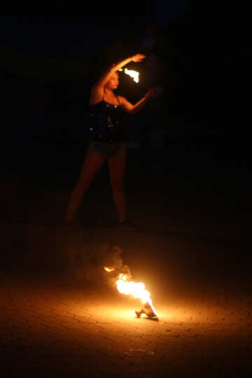 Candela che brucia la danza del fuoco №54384