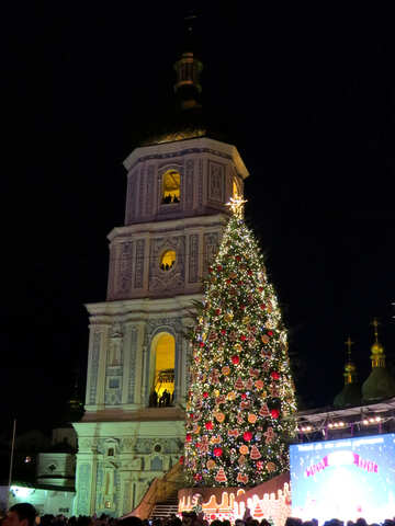 Turm und Weihnachtsbaum №54084