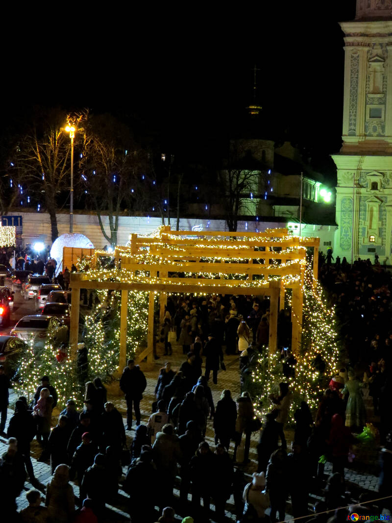 Colonnade extérieure à City Square célébration de la nuit de Noël №54113