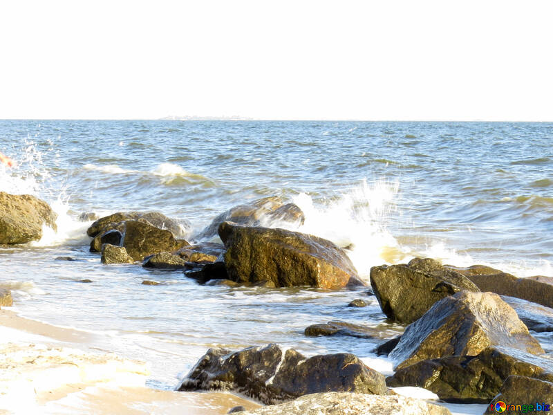 Rocas de la orilla del mar №54952