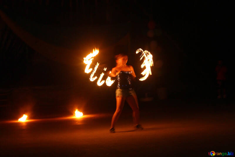 Espectáculo de luces de danza de fuego №54397