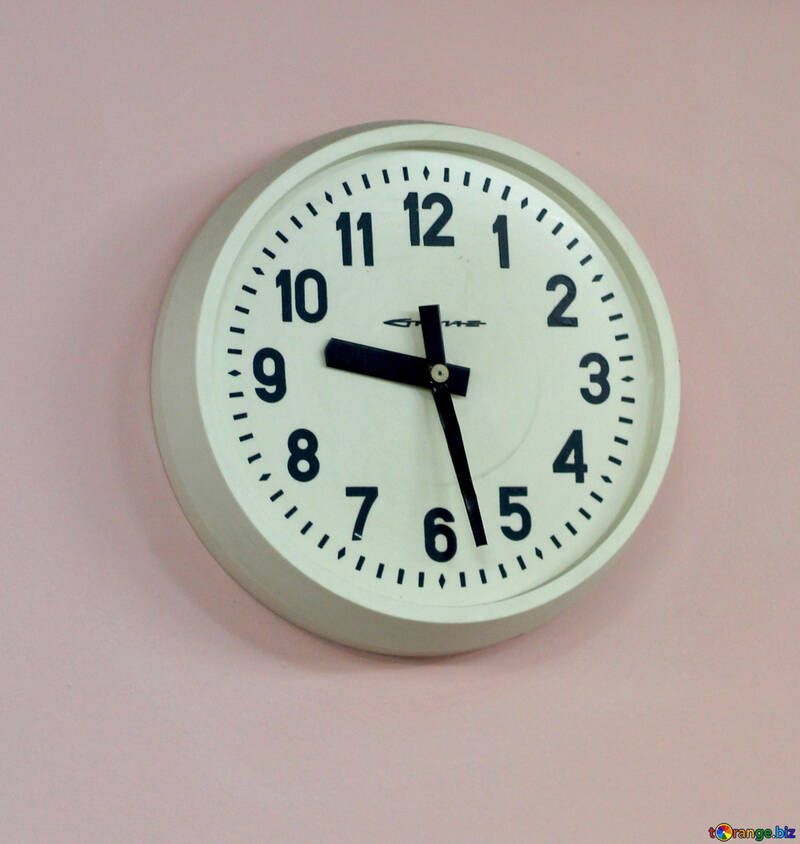 Wall clock in zoom Watch good time №54036