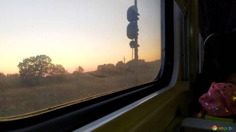 Uma cena na janela de um trem №55891