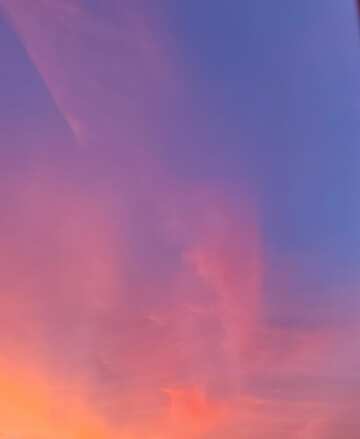 Superbe ciel crépusculaire : paysage nuageux rose et bleu éclatant №56887