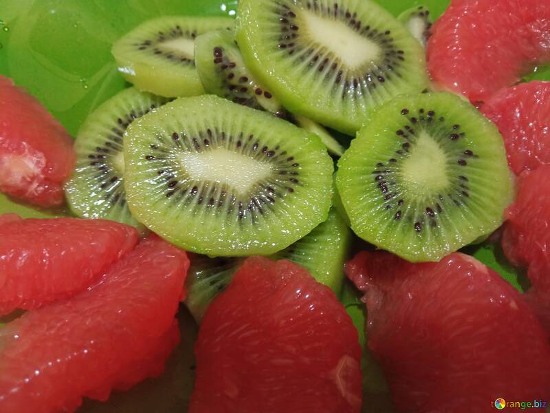 Kiwi and strawberry  №56466