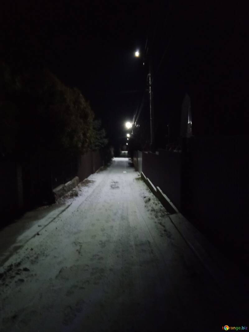Calle nocturna en invierno  №56712