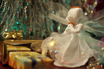 Gifts  and  angel. №6639