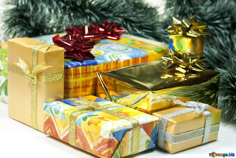 Gifts   tree  at  White  background №6727