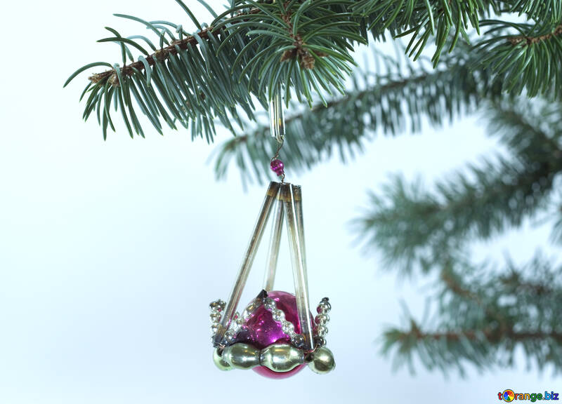 Umgewandelt Weihnachten Baum Spielzeug an Weiß Hintergrund №6752