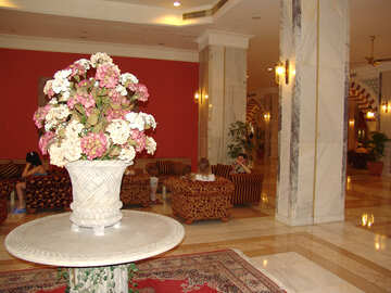 Blumenstrauß Vase an Marmor Tabelle №7079