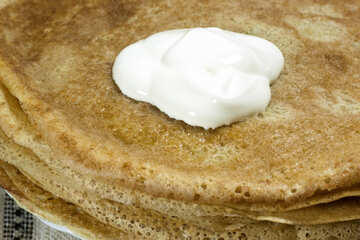 Cake  of the  pancakes  with  sour cream. №7779