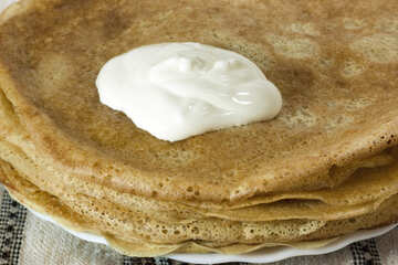 Many  pancakes  with  sour cream. №7772