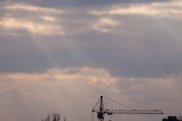 Lifting  Crane   rays  Sun №7507