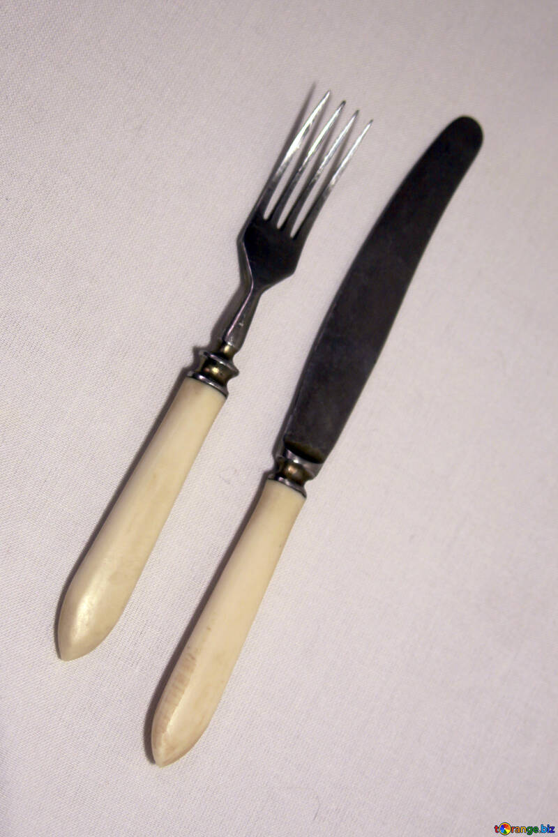 Fourchette et couteau. №7482