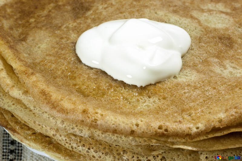 Cake  of the  pancakes  with  sour cream. №7779