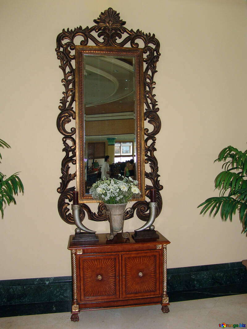Oggetto d`antiquariato specchio. №8319