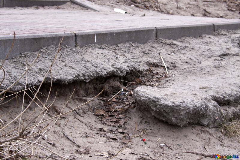 Concrete  at  ground №8735