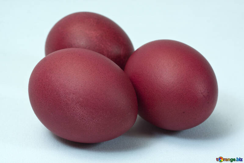 Three  Red  eggs. №8107