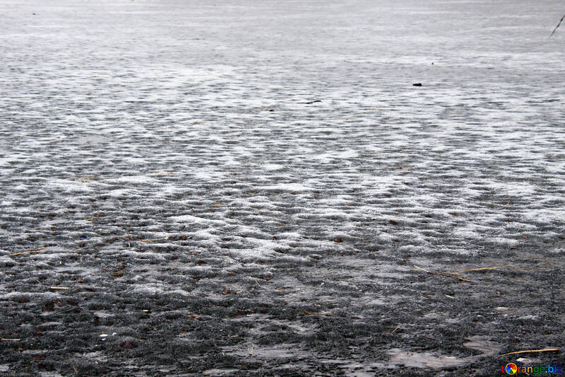Lago  cubierto  hielo №8746