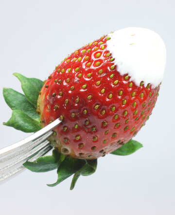 Strawberries  and  cream №9118