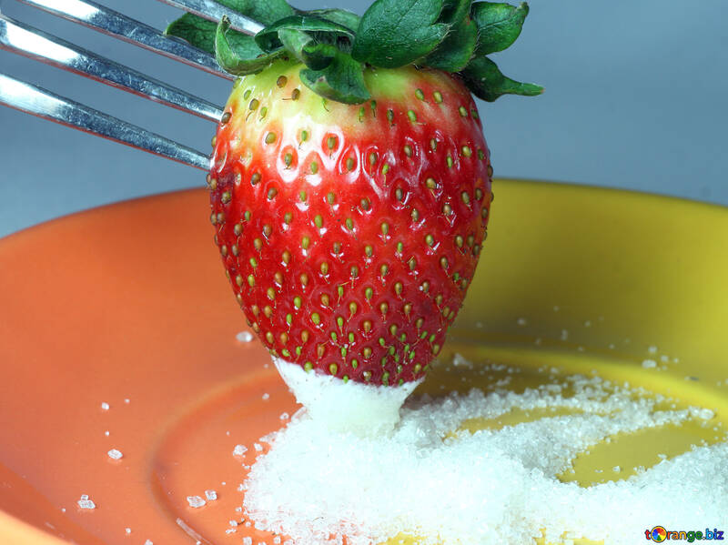 Strawberries    sugar  and  sour cream №9121