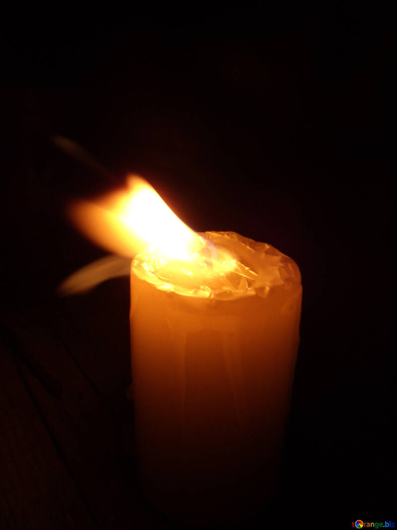 Candle  and  wind №9540