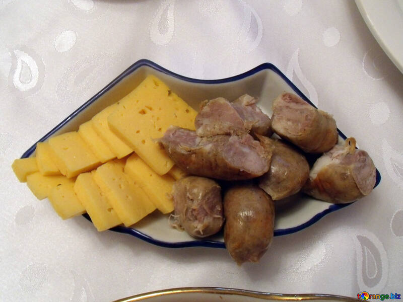 Saucisse  et  fromage №9964