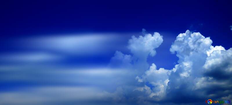 Coperchio. Cielo con nuvole. №31572