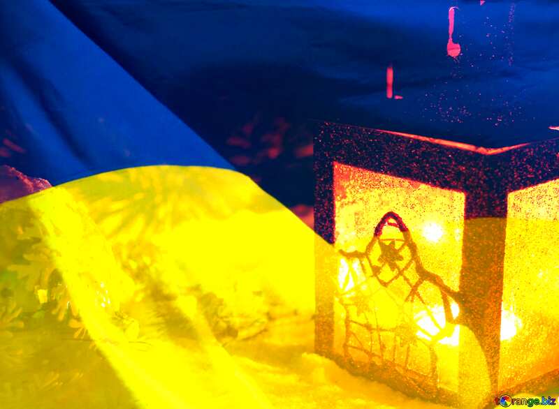Christmas candle on a flag Ukraine  №37919