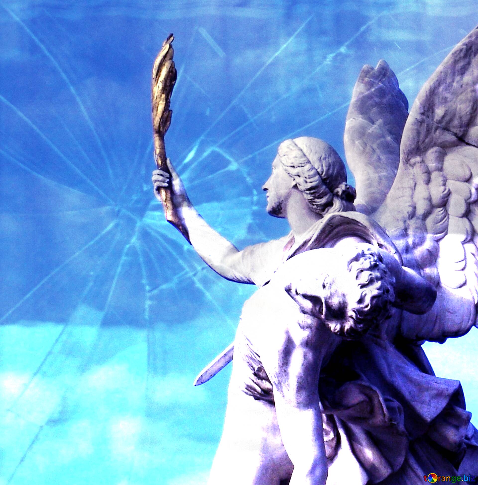Ирида ангел статуя