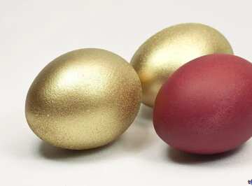 FX №170142 Three  Easter  eggs Happy Easter pink lettering