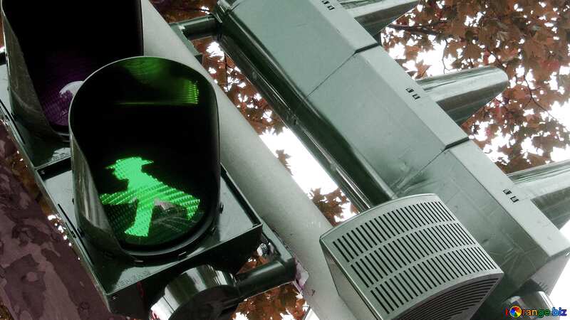  Green traffic light for pedestrians Banner Background №222
