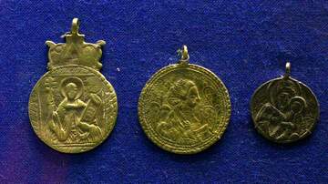 FX №181133 Ancient  gold medallions