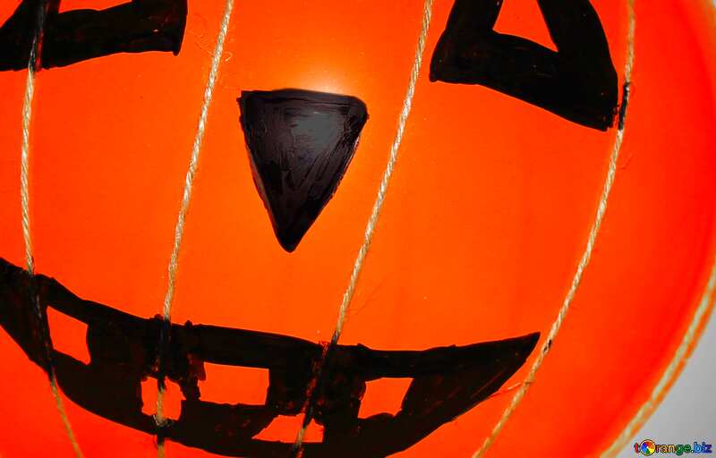Cover. Make pumpkin from Halloween balloon. №33651