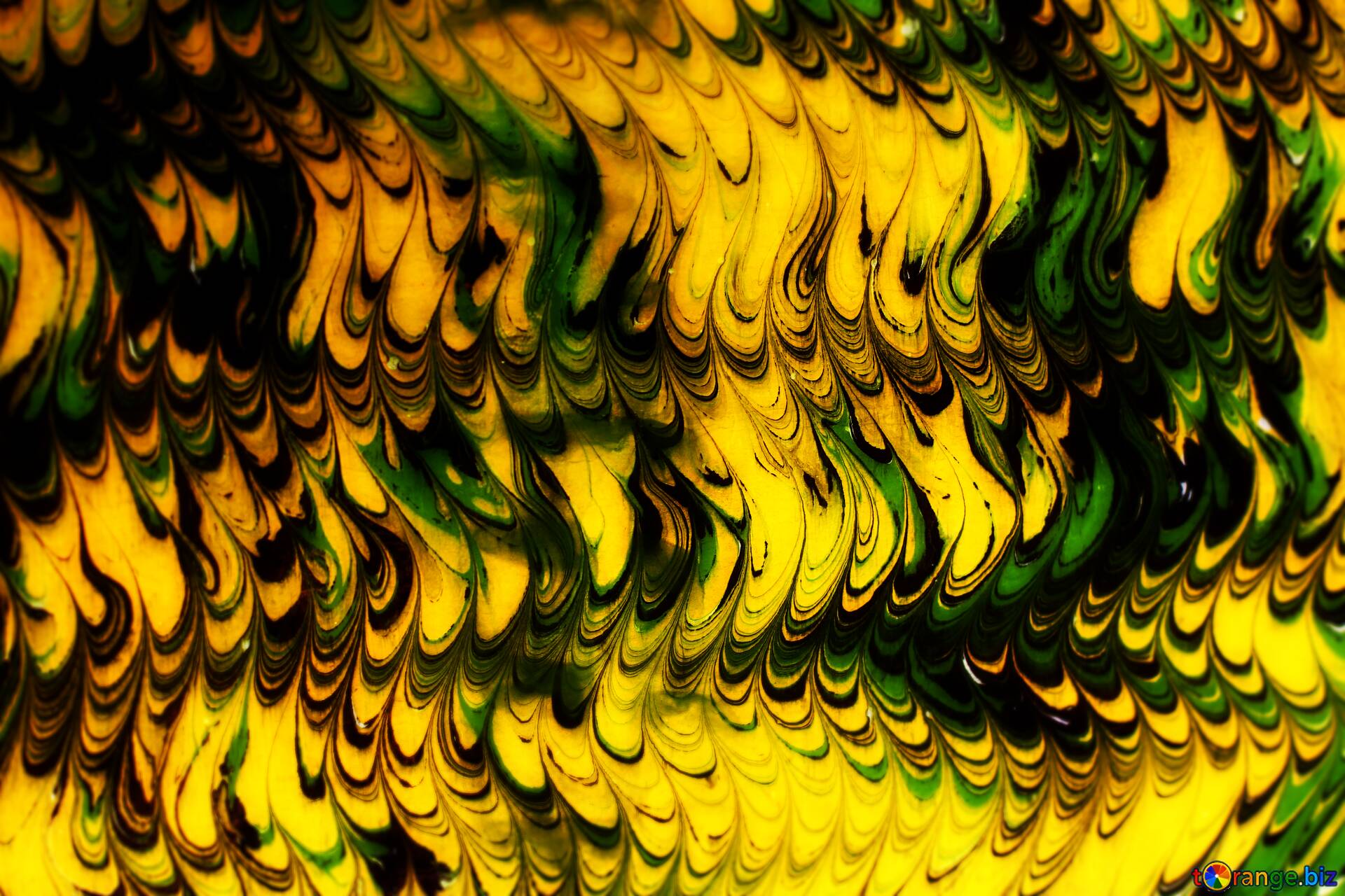 Download free picture abstract yellow and green painting snake skin texture  background dark blur frame on CC-BY License ~ Free Image Stock   ~ fx №200439