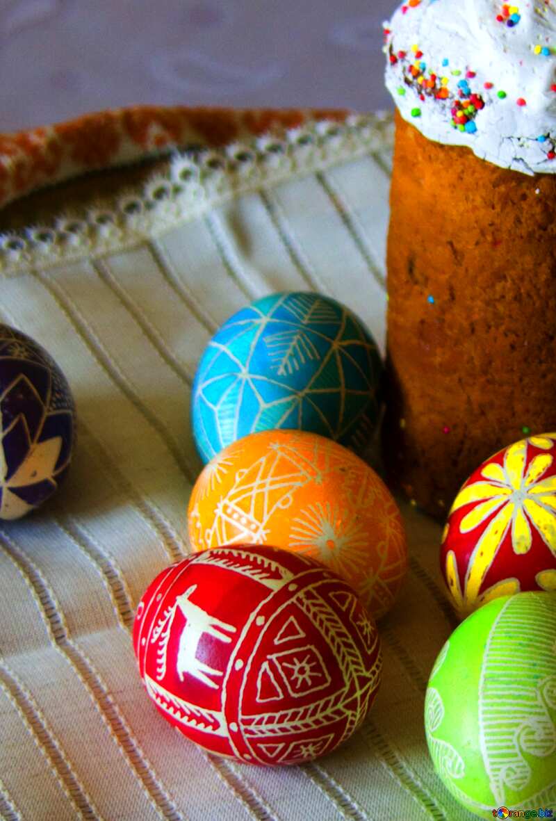 Bright colors. Easter  Eggs  and  cake. №9699