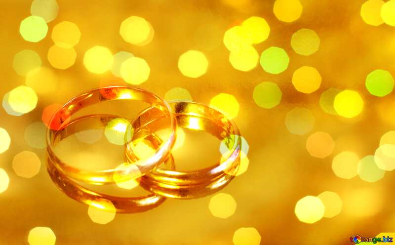 Engagement  . gold ring. bkeh lights  background №7143