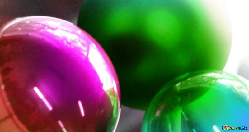 Kaleidoscope Congrats: Vibrant Glass Balls for Celebrating Life`s Big Moments №49493
