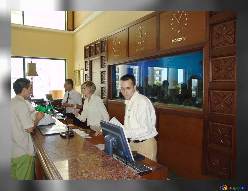 registration desk, people, computers №7098