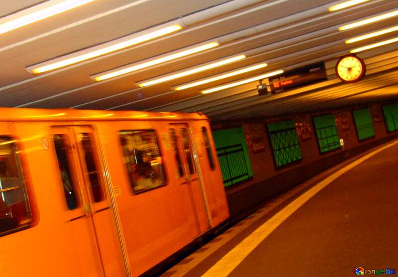 train underground №12093