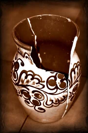 FX №74368 Broken  old Vase 